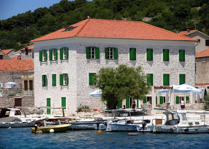 Hotel Maestral