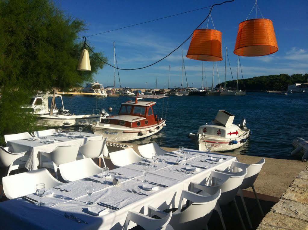 Maestral 3* Prvić Luka
